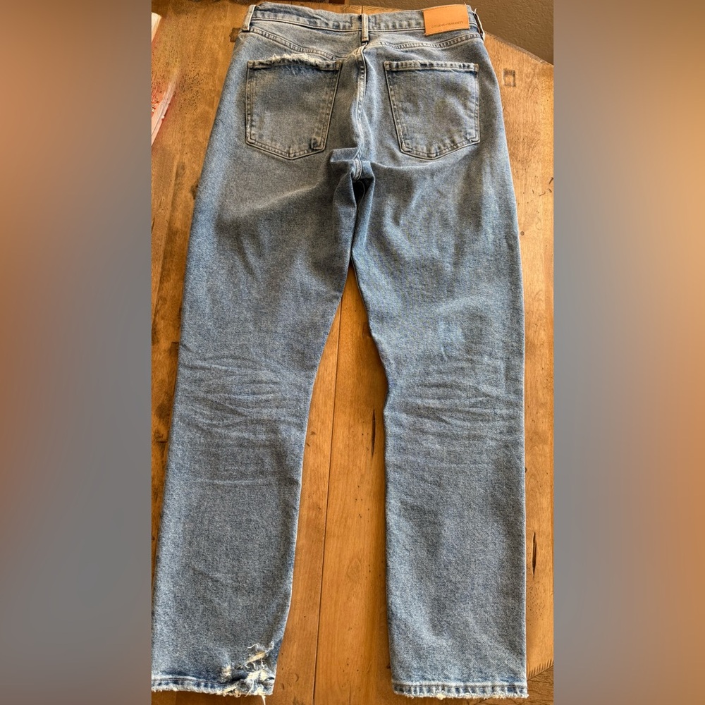 Citizens Of Humanity Light Blue women’s jeans. Charlotte style. 28 “ inseam. - Picture 2 of 5